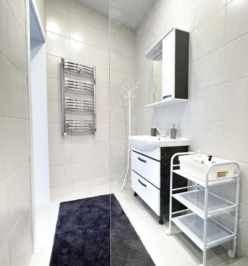 Dendrarium Park, 1Bd Apartment With Living Room Кишинёв Экстерьер фото
